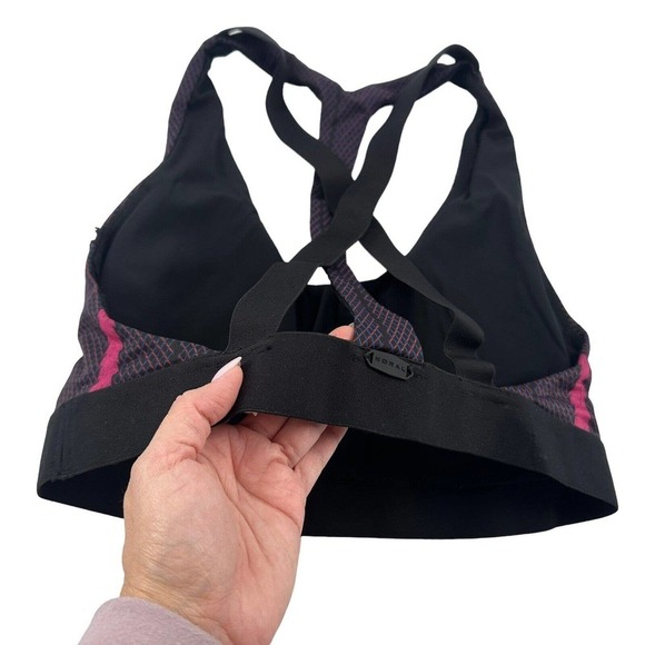 KORAL Black Skyscraper Striped criss croos back Sports Bra size M - Picture 5 of 8
